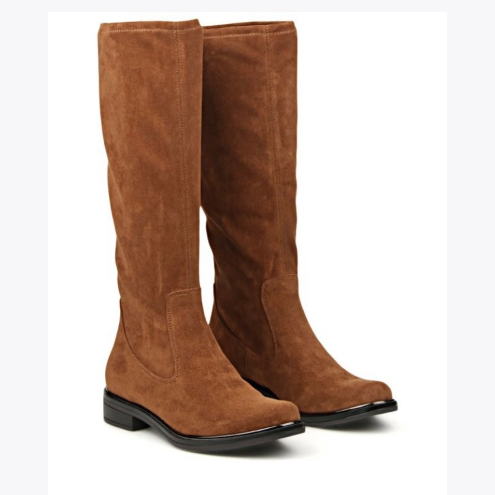 Caprice Shoes Vegan Leather stretch knee boot. NWT